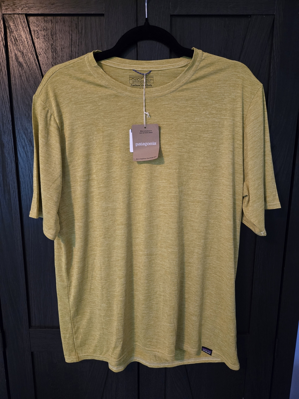 Patagonia NWT Capilene Cool Daily Tech Shirt Light Limestone Yellow MD Gorpcore